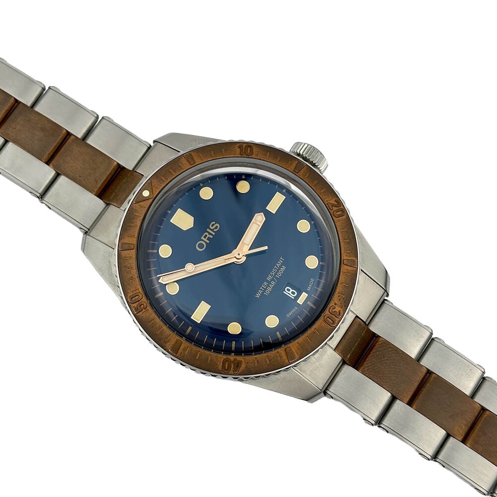 Pre-Owned Oris Divers 65 40mm Blue Dial Steel Bracelet Watch image number 1