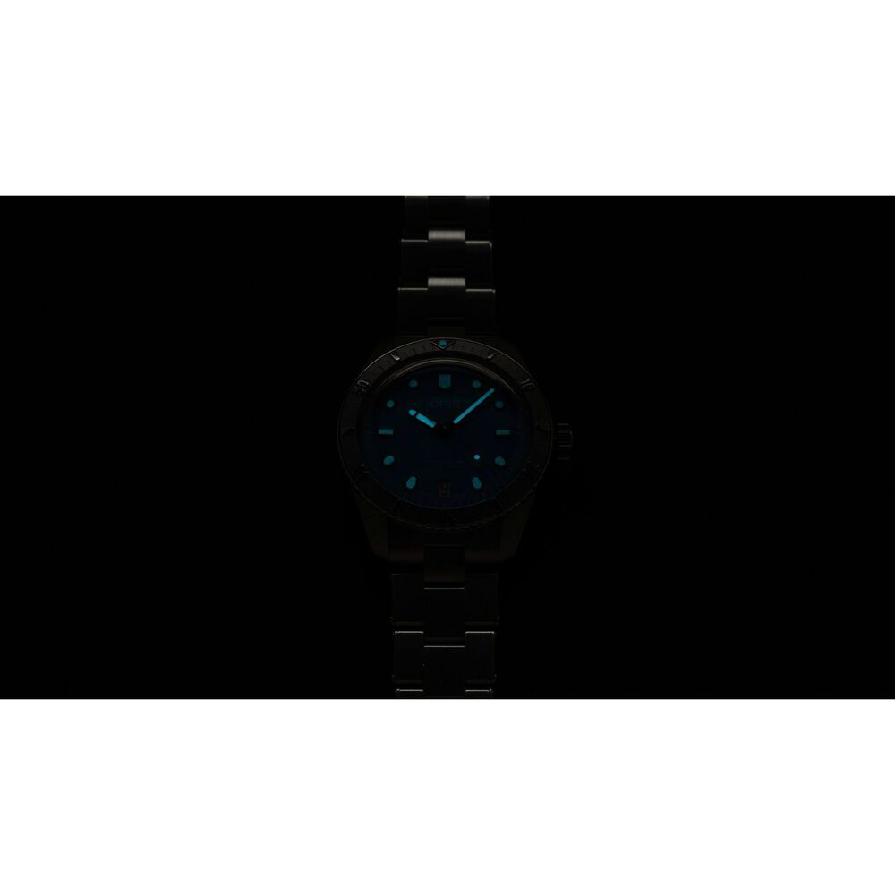 Divers Sixty-Five ‘Cotton Candy’ 38mm Blue Dial Steel Bracelet Watch image number 7