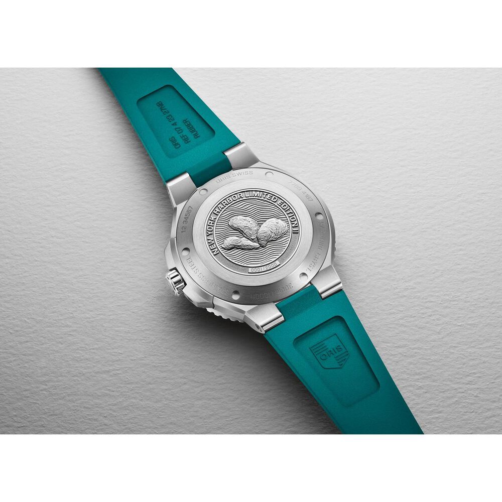 Oris Aquis New York Harbour Limited Edition II 43.5mm Aqua Green MOP Dial Watch image number 5