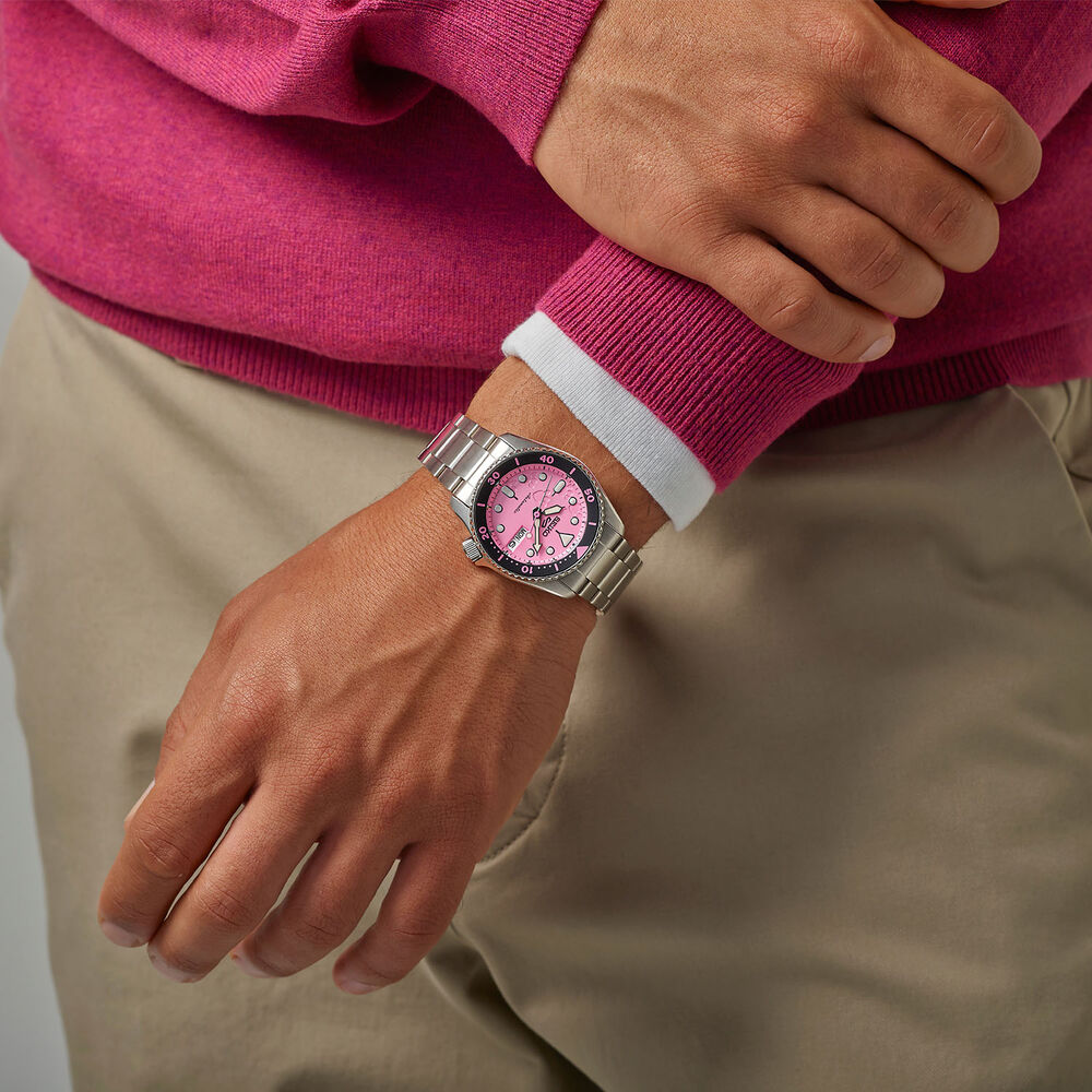 Seiko 5 Sports x Pink Panther Limited Edition 38mm Pink Dial Steel Bracelet Watch image number 12