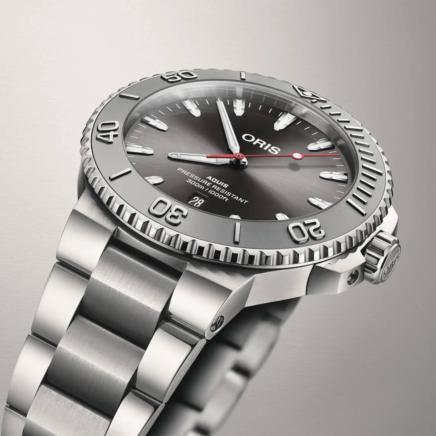 Oris Aquis Date Relief 43.5mm Grey Dial Steel Bracelet Watch