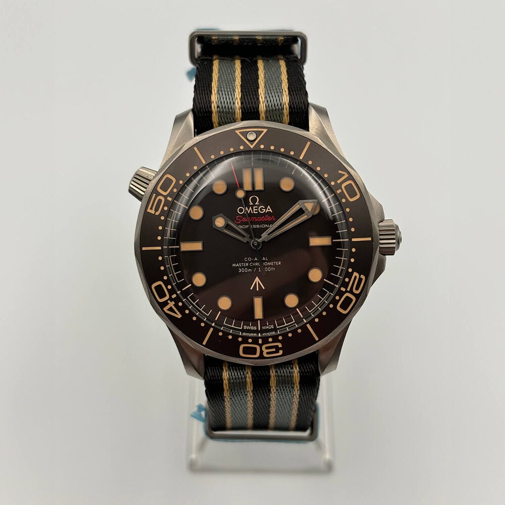 Pre-Owned OMEGA Seamaster Diver 300M James Bond 007 2020 Edition 42mm Brown Dial Strap Watch