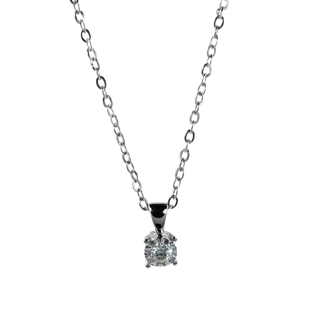 9ct white gold diamond pendant