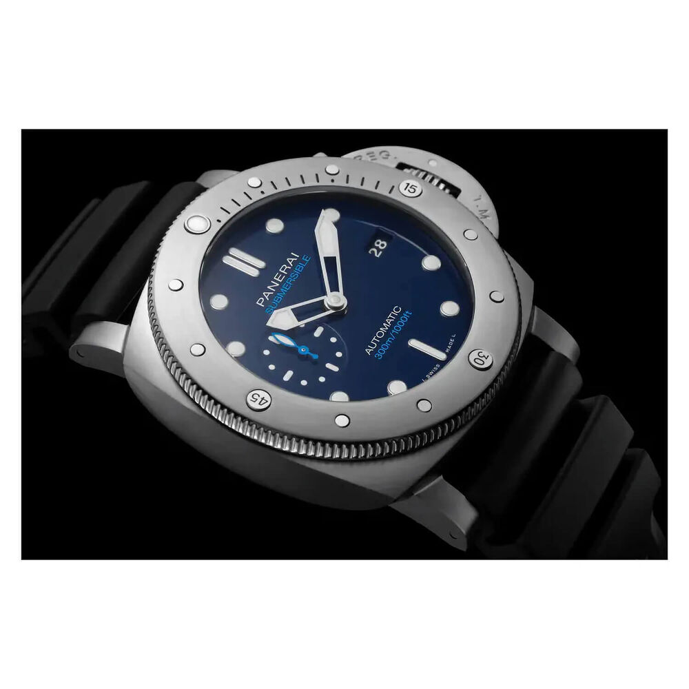 Panerai Submersible 47mm BMG-TECH™ Blue Dial Black Strap Watch image number 3