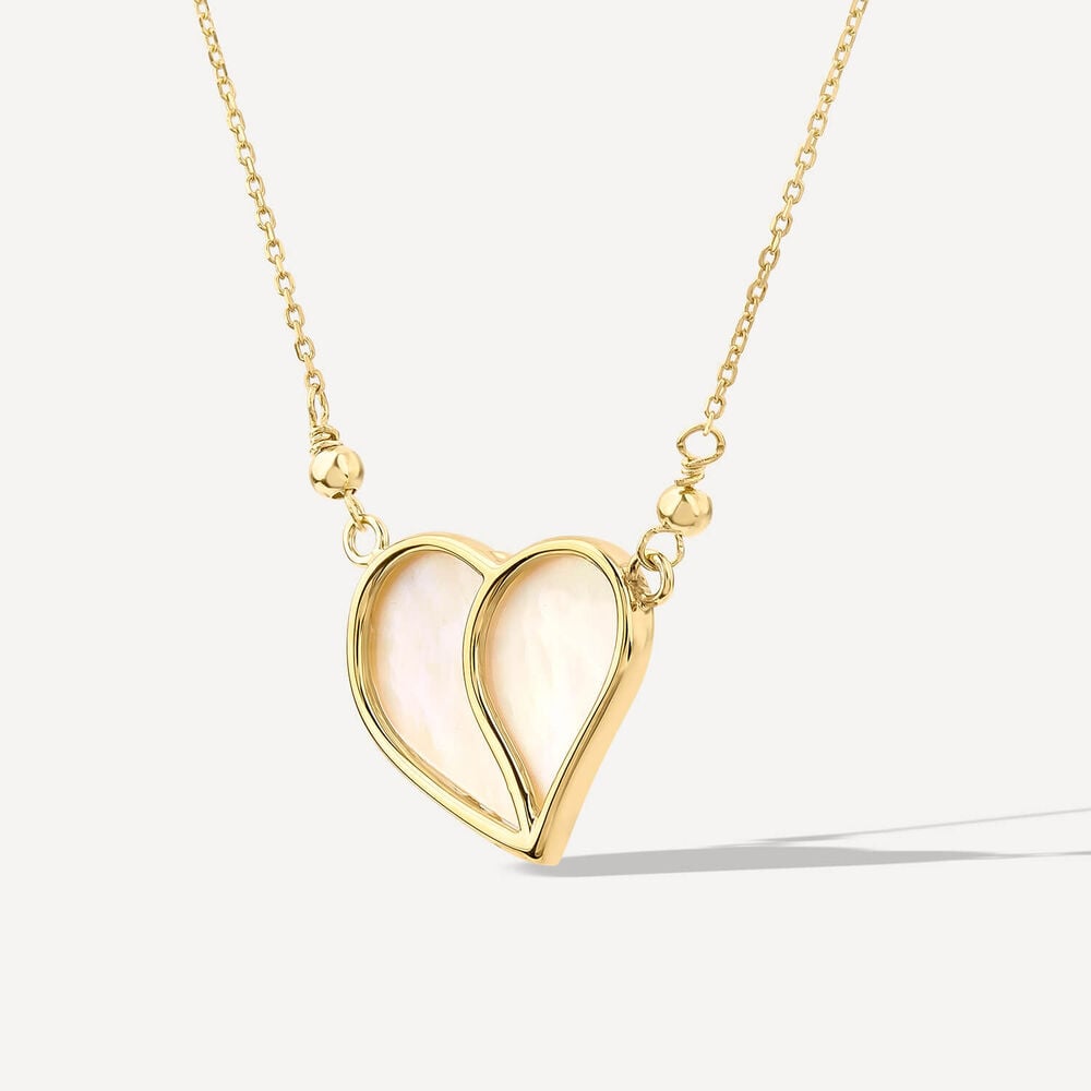 9ct Yellow Gold Mother of Pearl Heart Necklet image number 1