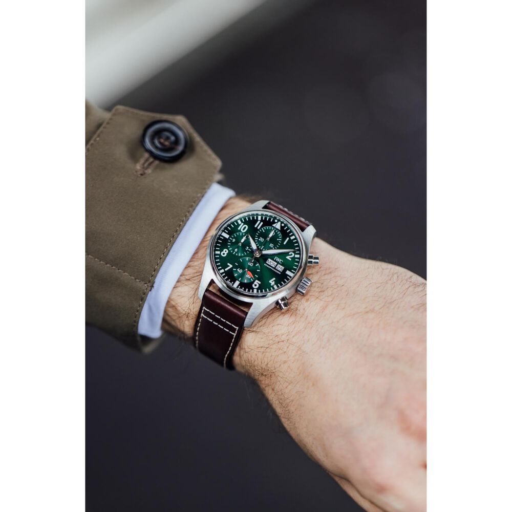 IWC Schaffhausen Pilot's Chronograph 41 Green Dial Steel Case Brown Leather Strap image number 8