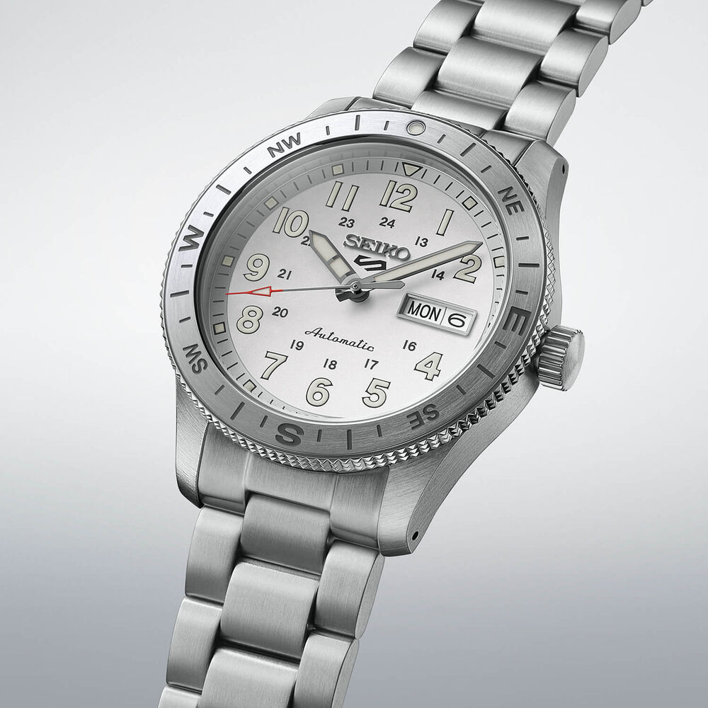 Seiko 5 Sports Field White Ensign 41mm Dial Stainless Steel Bracelet Watch