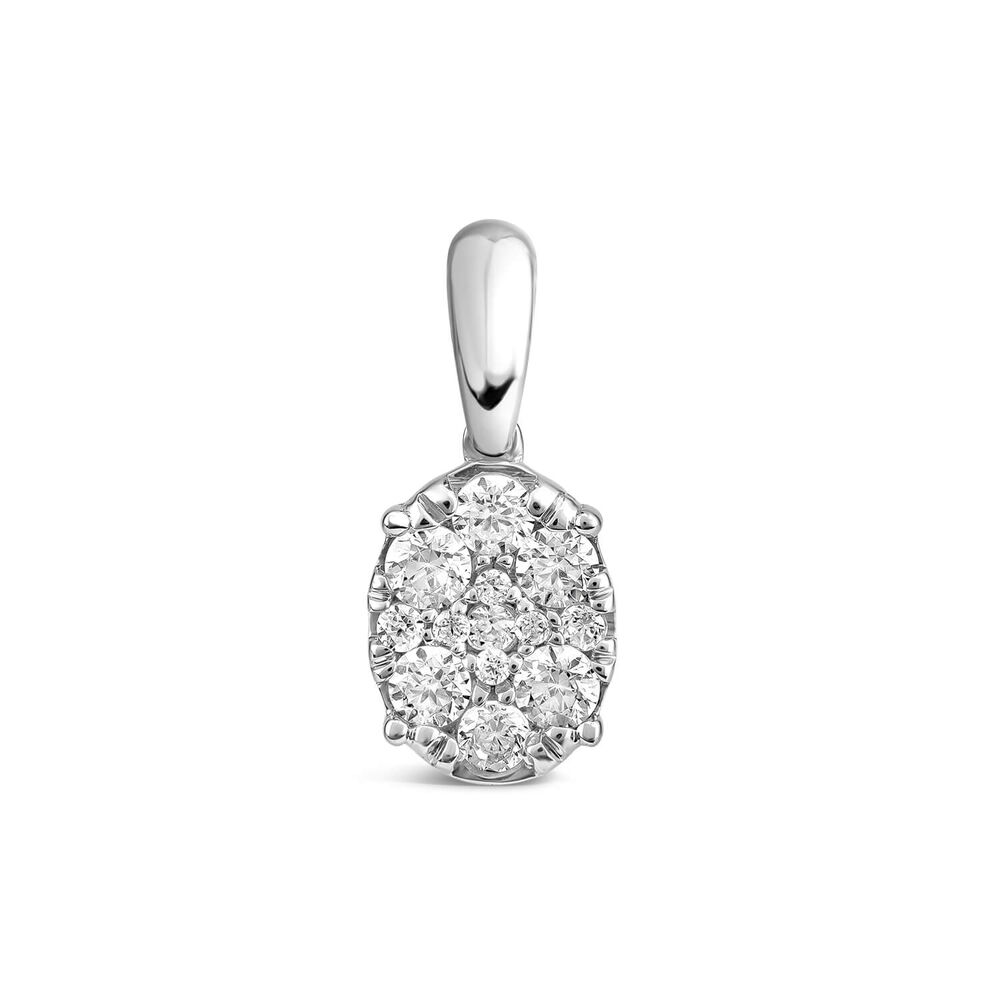9ct White Gold Oval Cluster Pendant image number 0