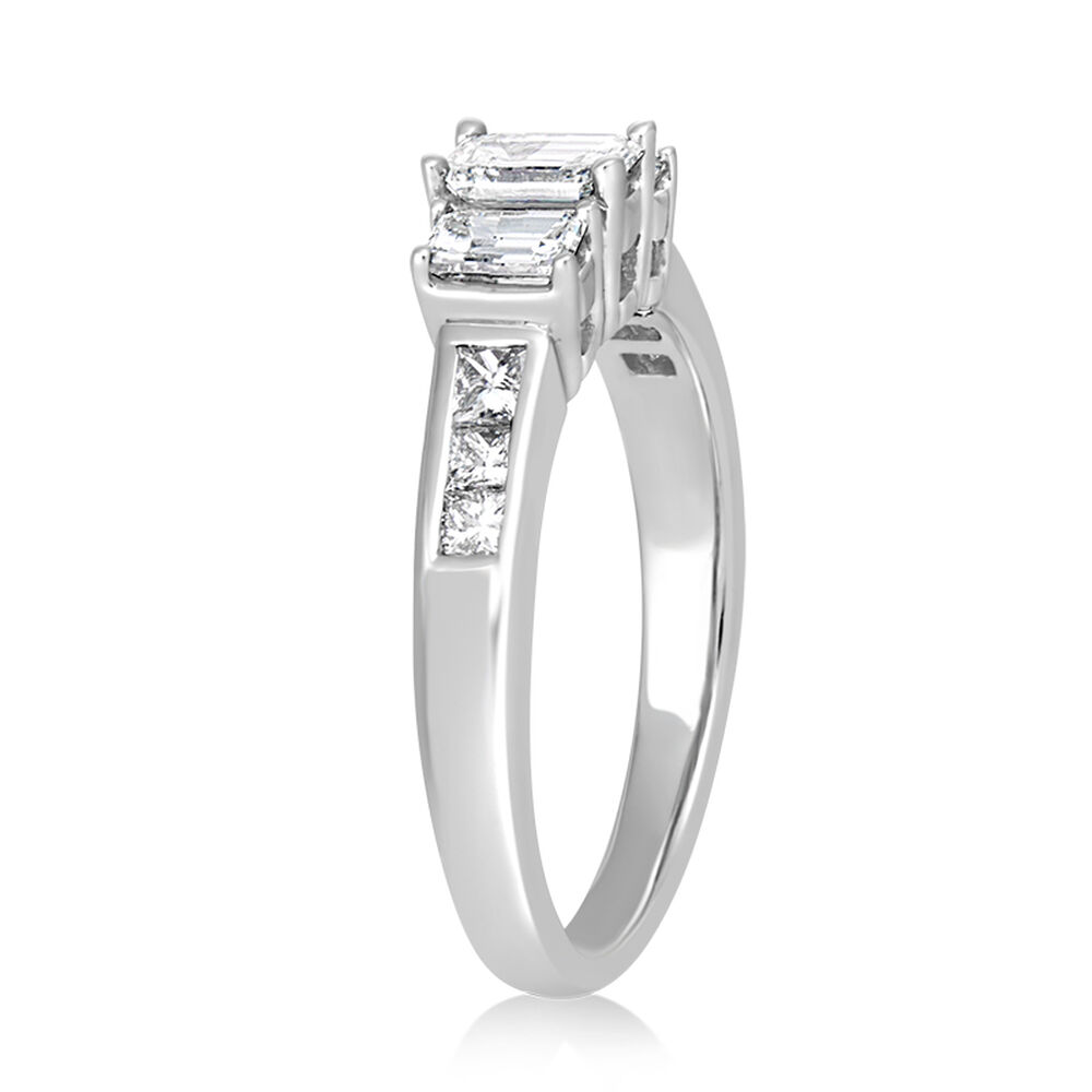 18ct white gold 1.00 carat emerald cut and princess cut diamond ring image number 3
