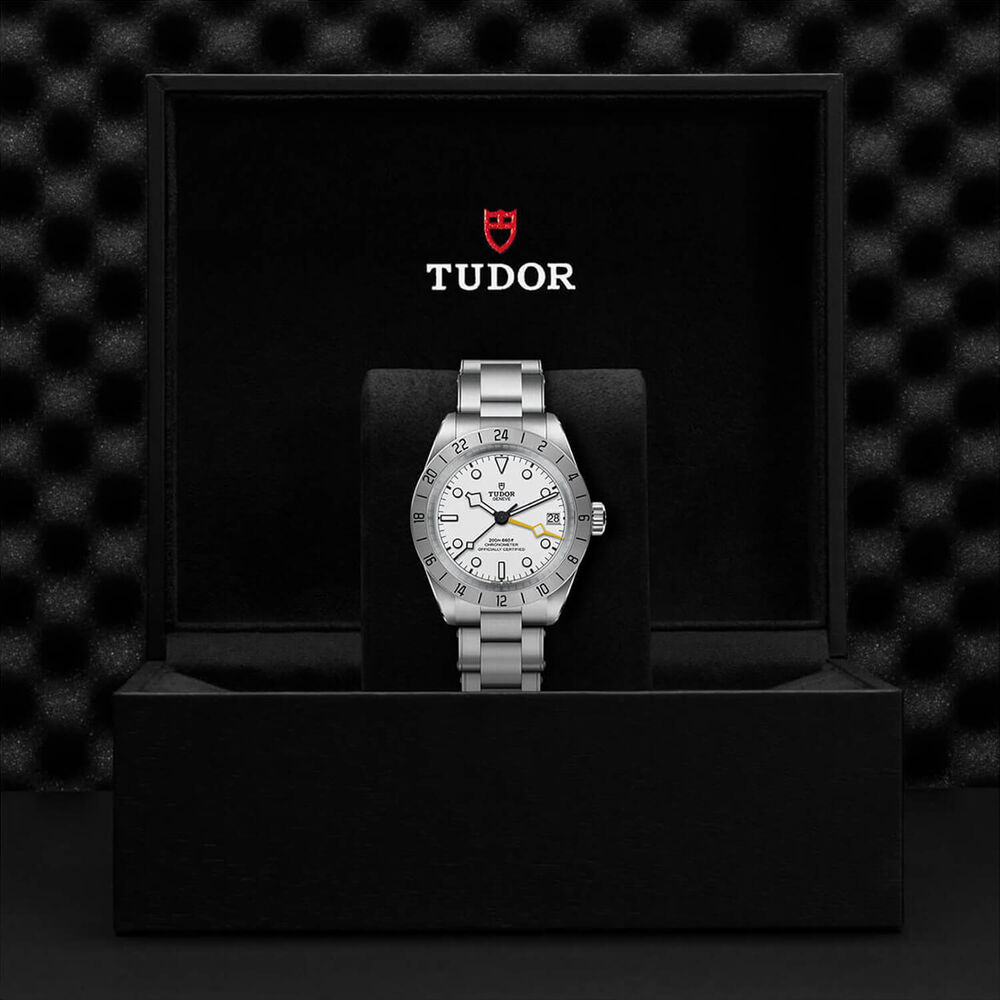 TUDOR Black Bay Pro 39mm Opaline Dial Steel Bracelet Watch image number 4