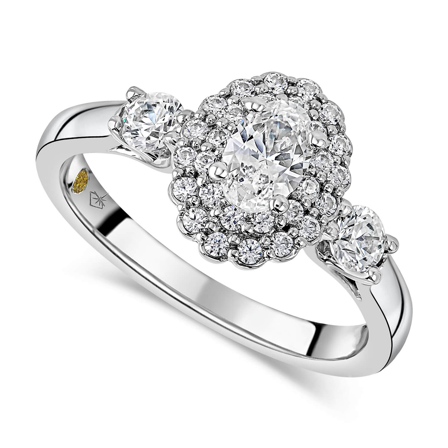 Star halo engagement ring online