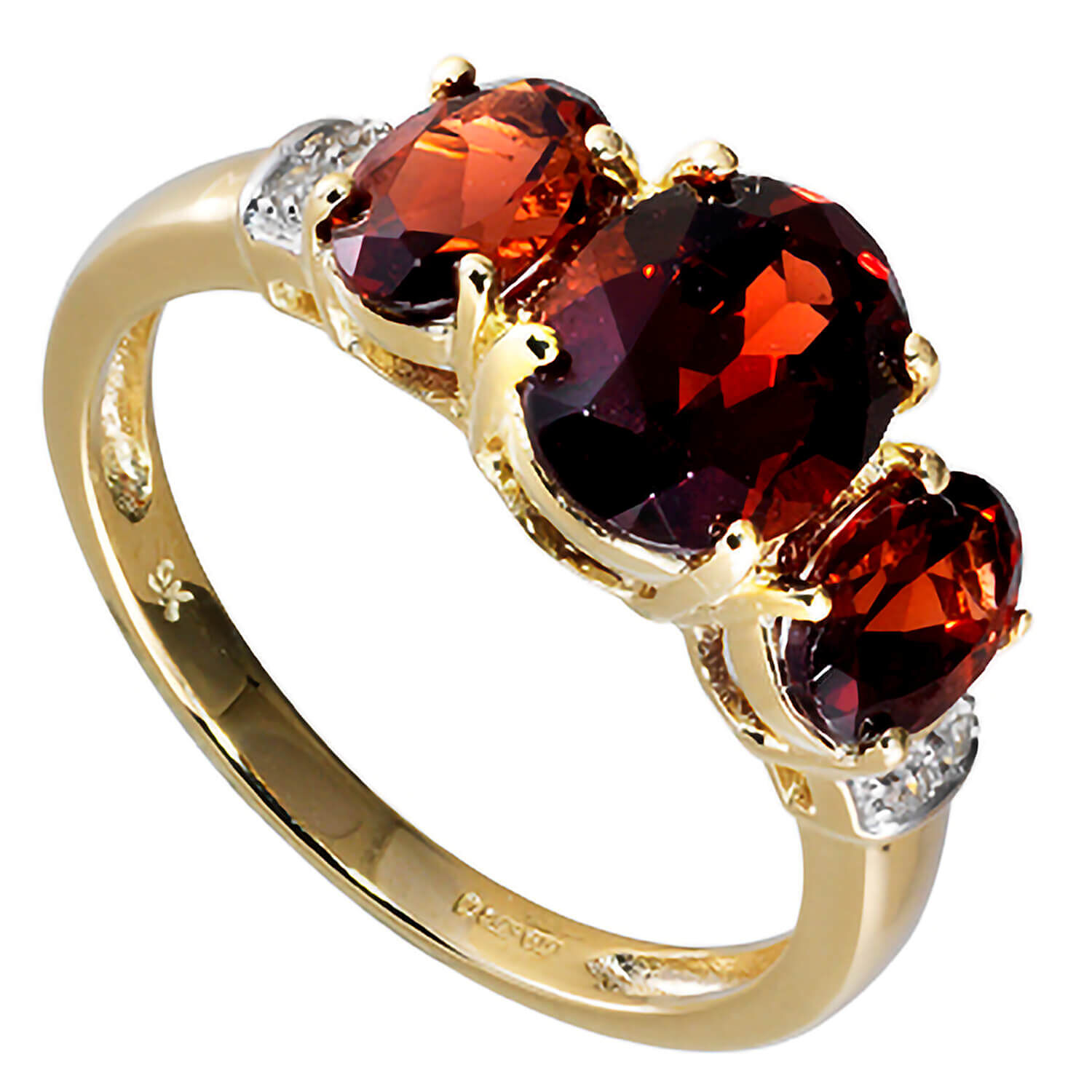 9ct Yellow Gold Garnet Diamond Ring