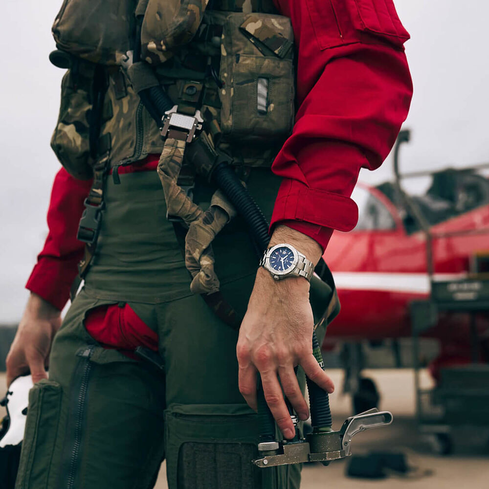Breitling Avenger Auto 42 Red Arrows 60th Anniversary Edition Blue Dial Steel Bracelet Watch image number 8