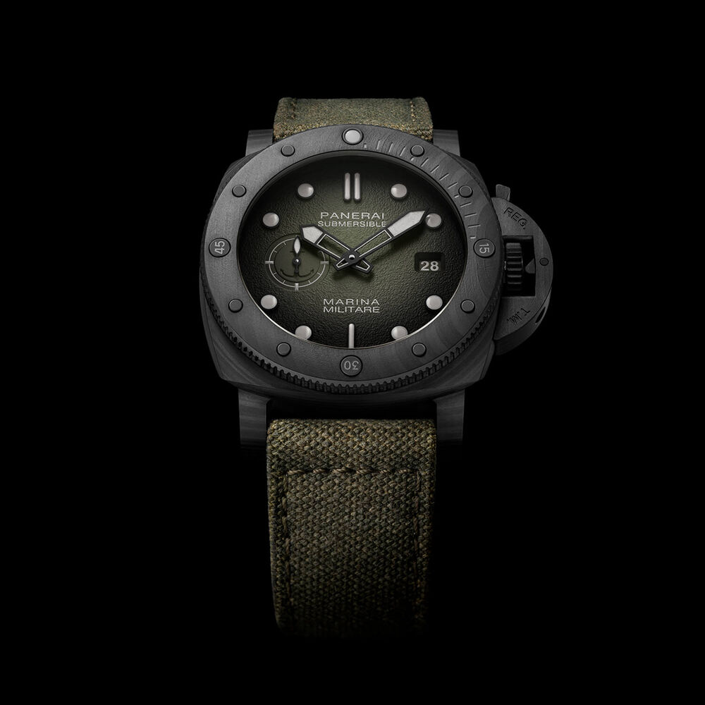 Panerai Submersible Marina Militare Carbotech™ 44mm Green Dial Textile Strap Watch image number 2