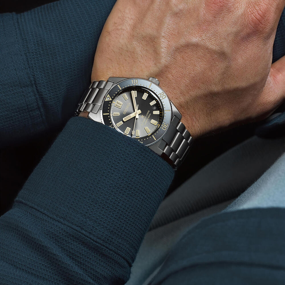 Seiko Prospex 1965 Revival Diver’s 40mm Tide Grey Dial Steel Bracelet Watch image number 7
