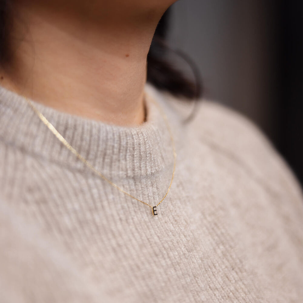 9 Carat Yellow Gold Petite Initial T Necklet image number 3