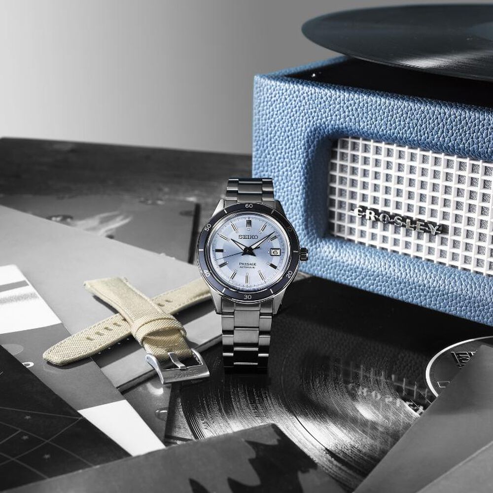 Seiko Presage Style 60s Limited Edition 39.5mm Blue Dial Bracelet & Strap Watch image number 5