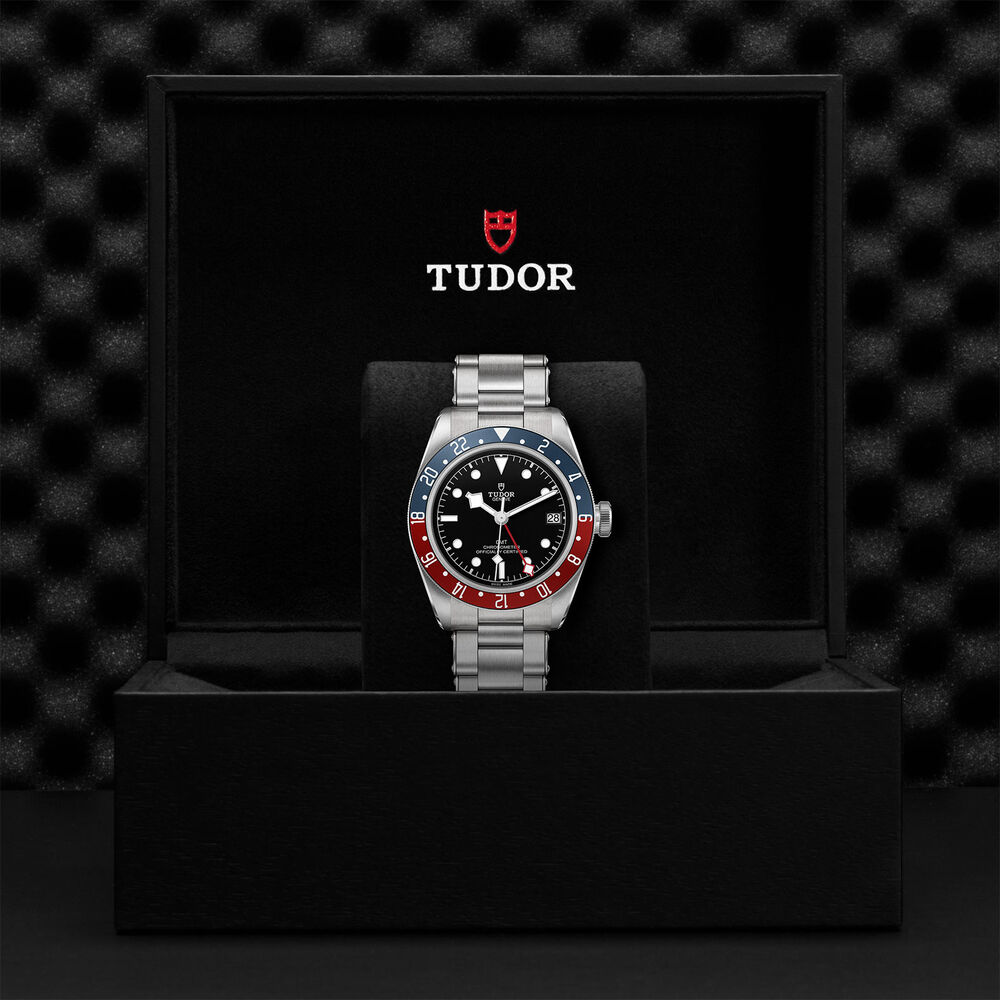 TUDOR Black Bay GMT Black Dial Steel Bracelet Men's Watch image number 4