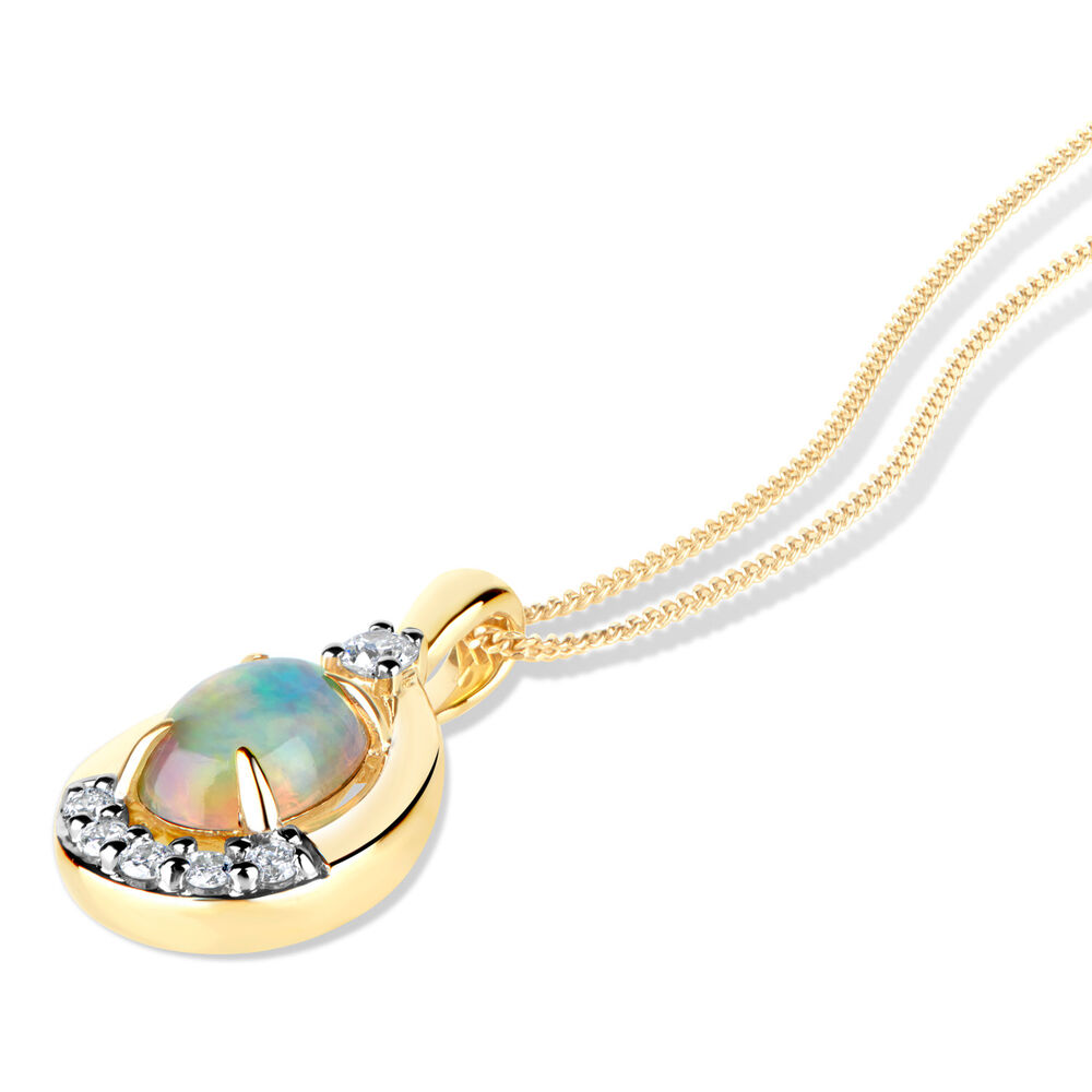 9ct Yellow Gold 0.08ct Diamond & Opal Pendant image number 3