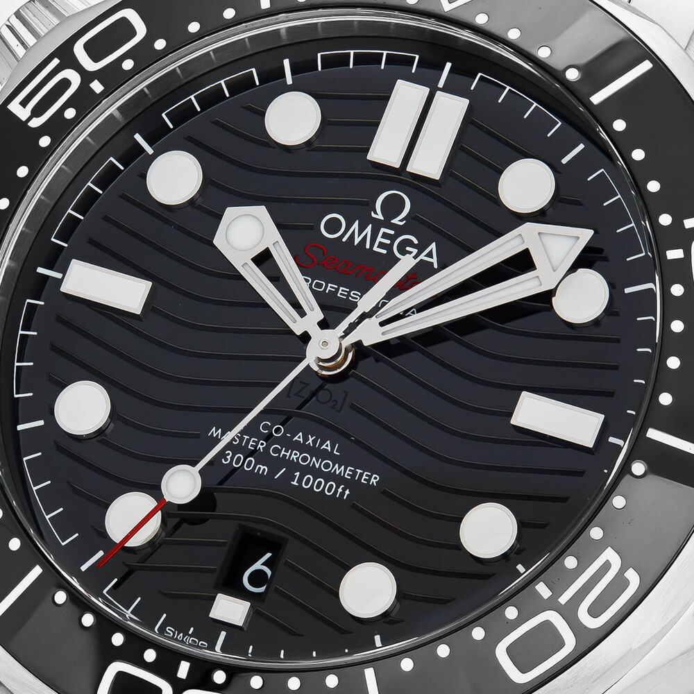 Omega Seamaster Chronometer Black Dial Steel Men's Watch image number 2