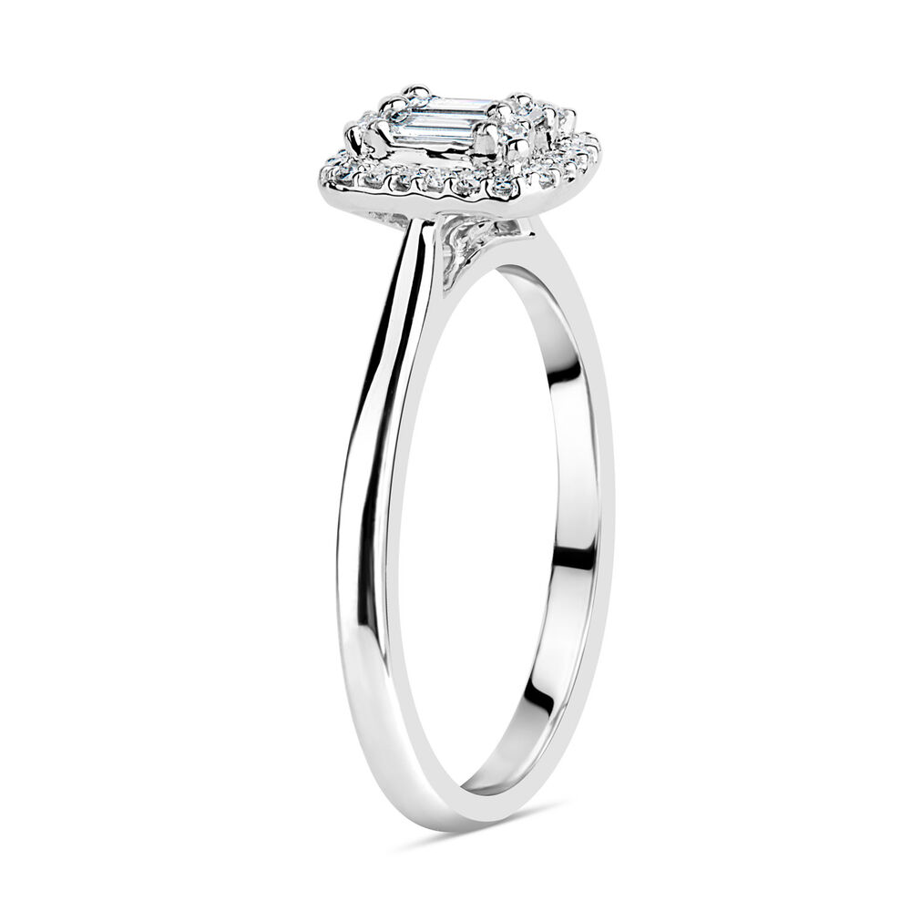 Platinum 0.25ct Diamond Emerald Cluster Ring image number 3