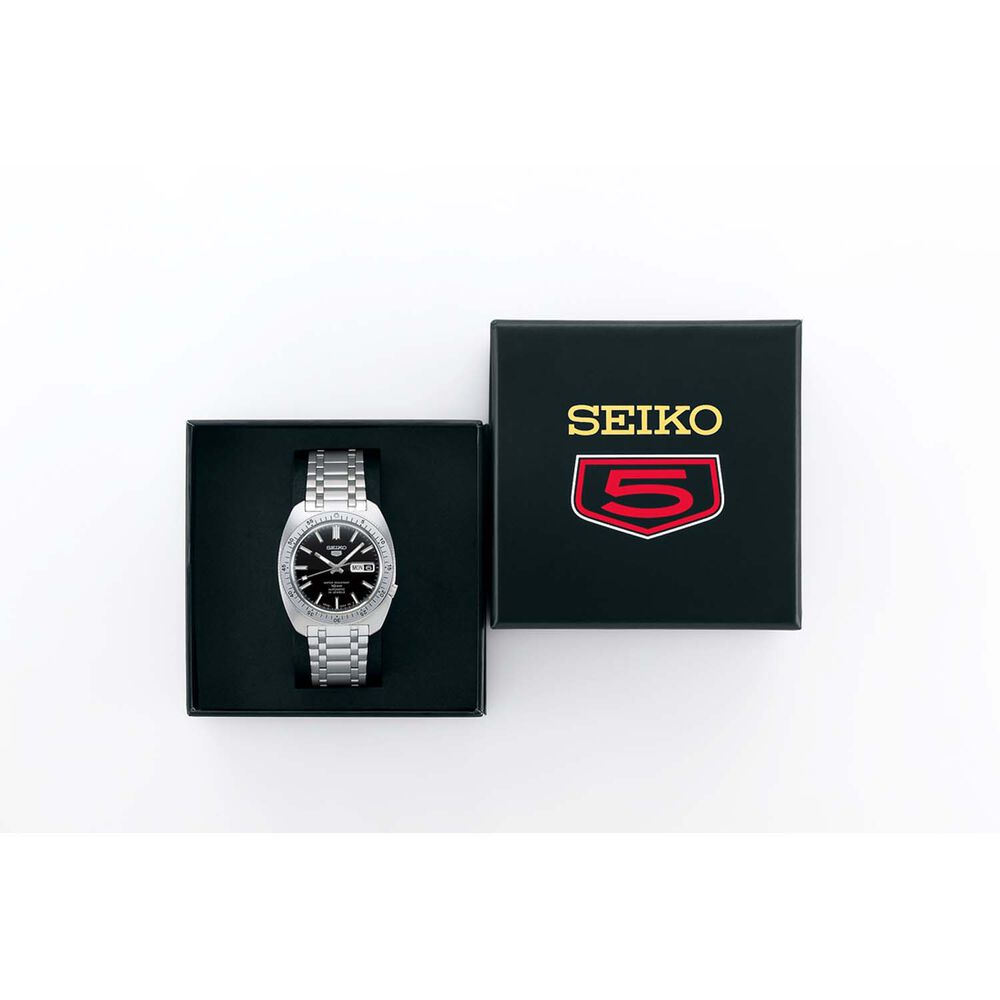 Seiko 5 Sports ‘Gene Kranz’ Recreation Limited Edition 38.2mm Black Dial Steel Bracelet Watch image number 6