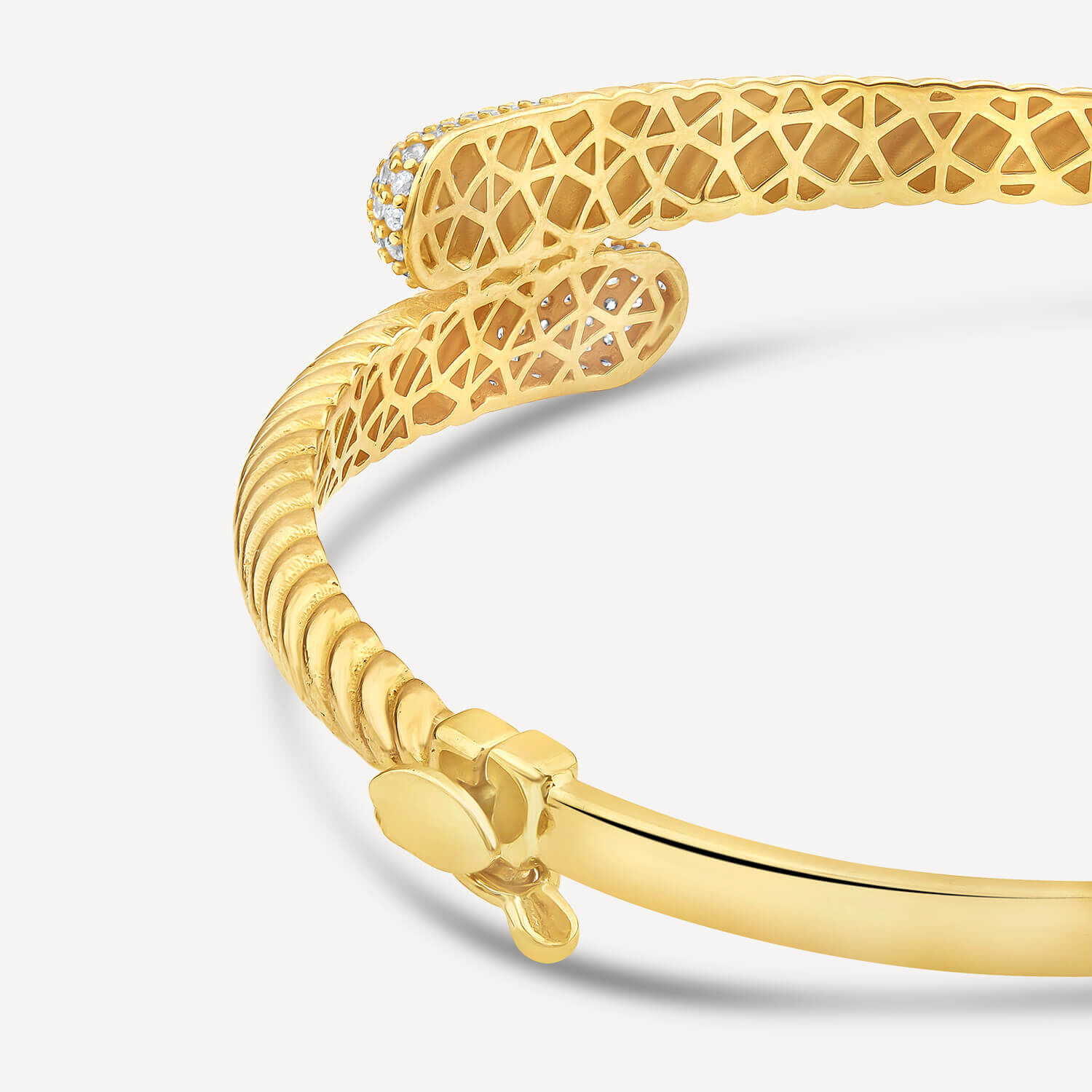 9ct Yellow Gold Cubic Zirconia Edge Ribbed Twist Bangle