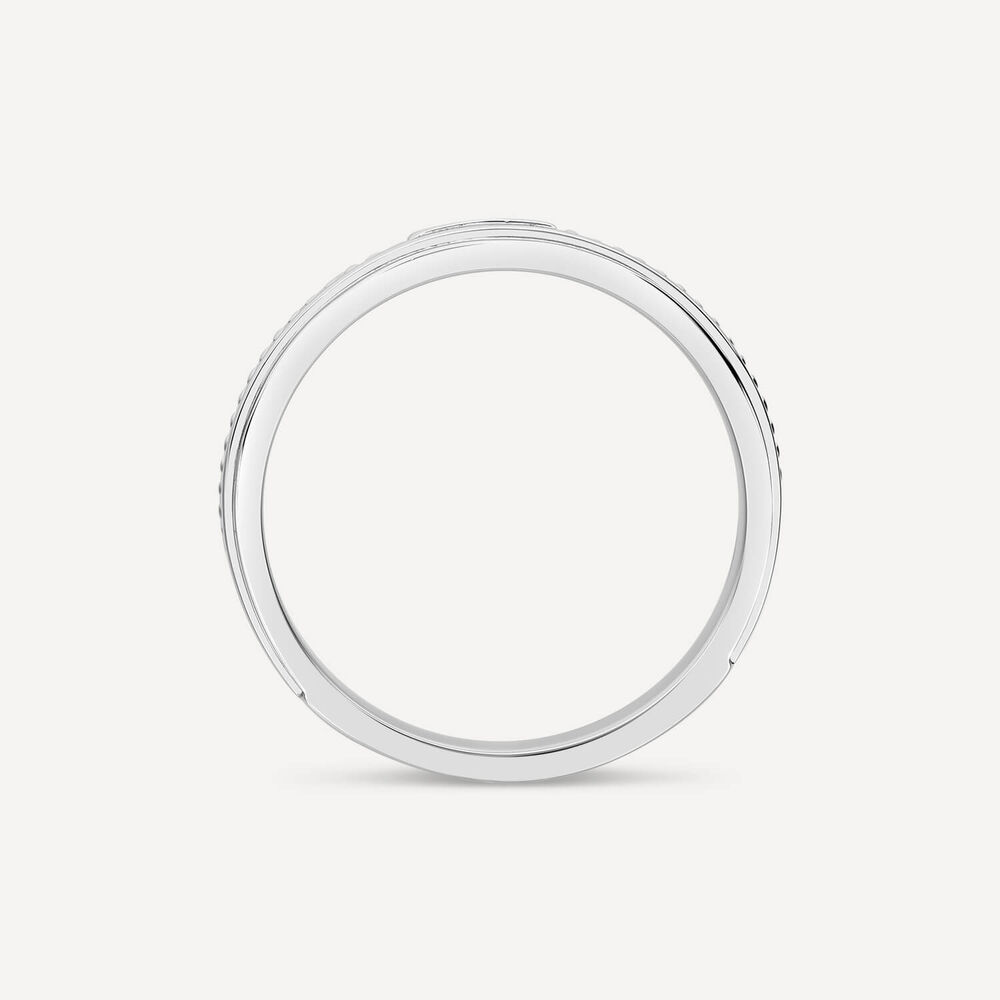 Sterling Silver 0.002ct Diamond Set & Bead Lined Centre Ring