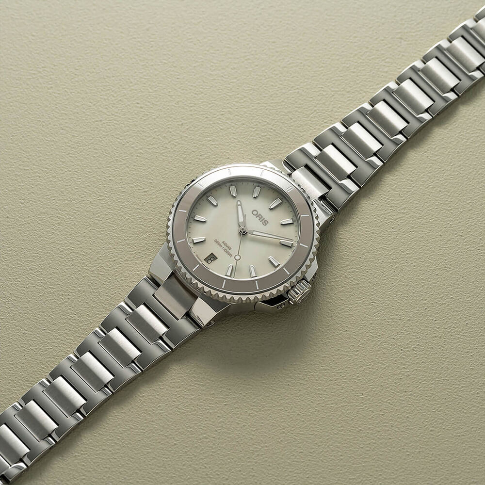 Oris Aquis Date 36.5mm White MOP Dial Stainless Steel Bracelet Watch image number 3