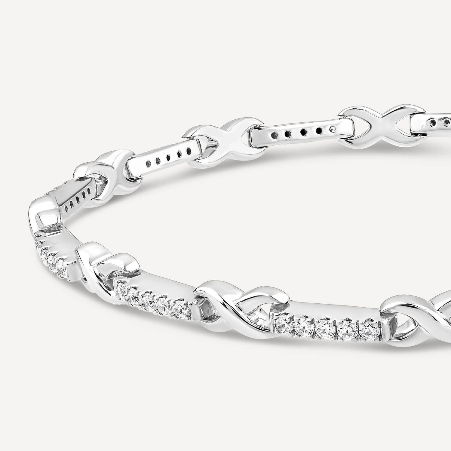 Hugs and kisses bracelet white gold discount