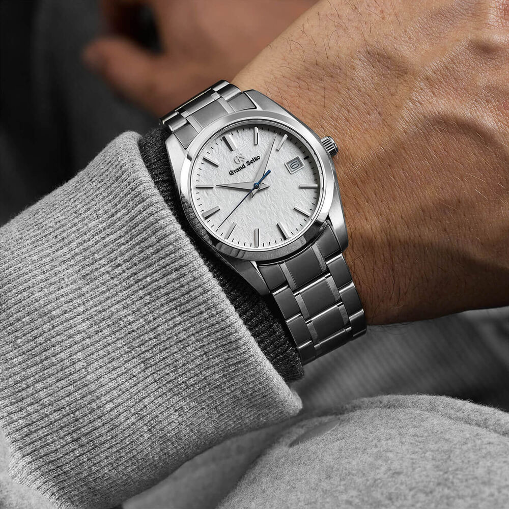 Grand Seiko Snowflake Quartz 37mm White Dial Bracelet Watch image number 6
