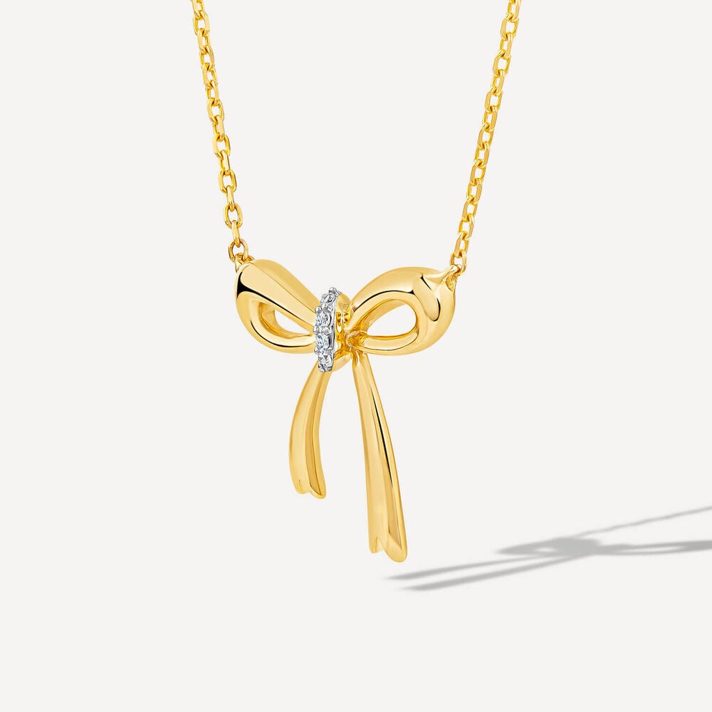 9ct Yellow Gold Diamond Bow Necklet image number 2