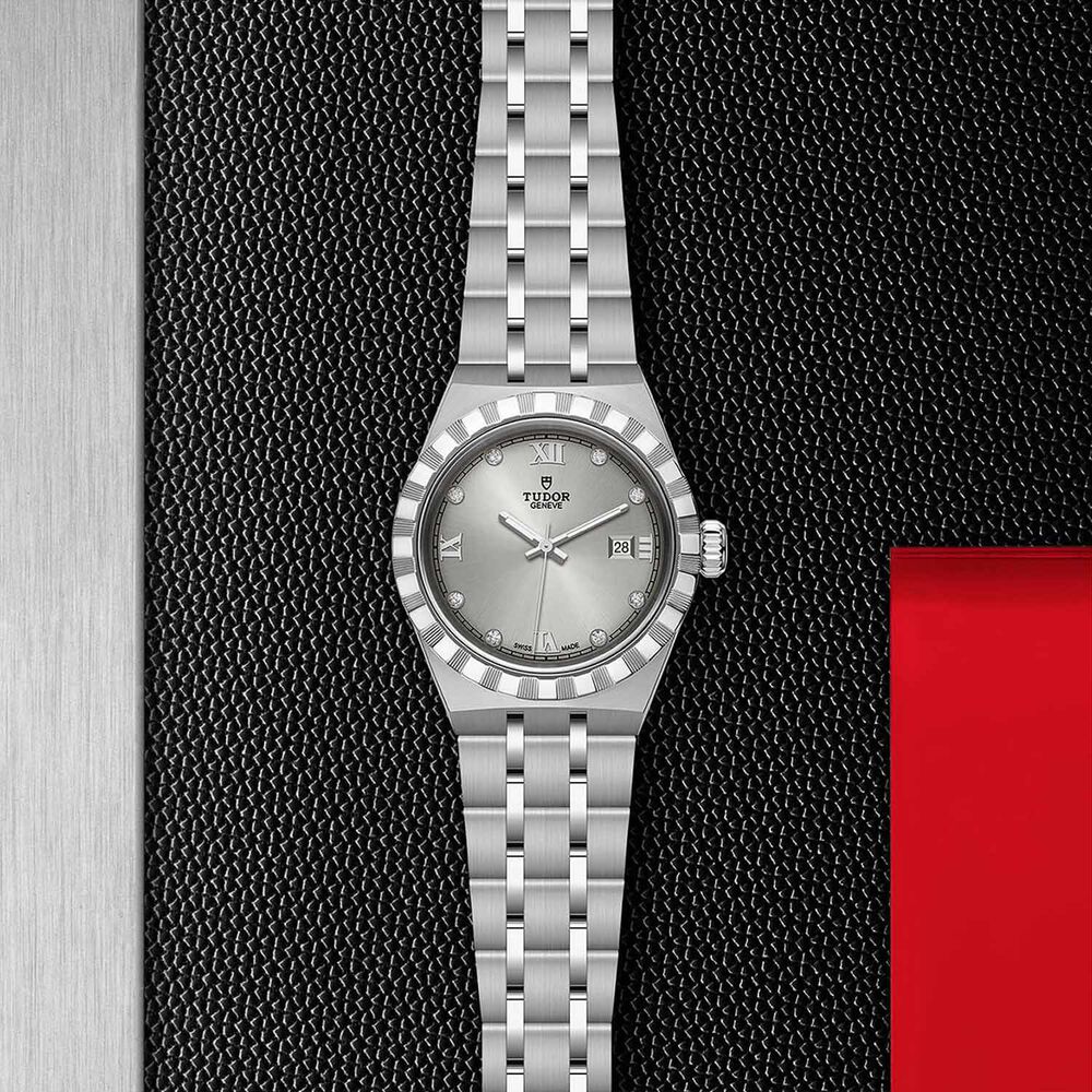 TUDOR Royal 28mm Silver Diamond Dot Dial Bracelet Watch image number 3