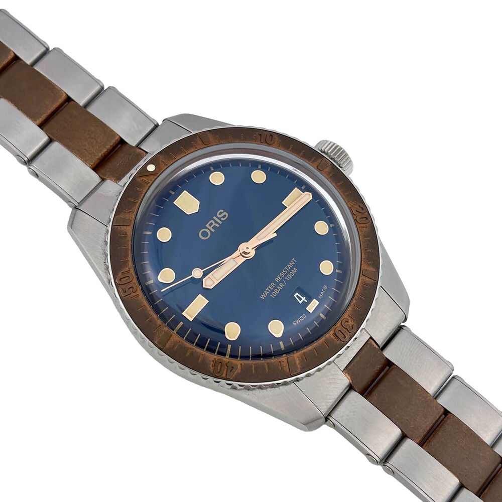 Pre-Owned Oris Divers 65 40mm Blue Dial Steel Bracelet Watch image number 1