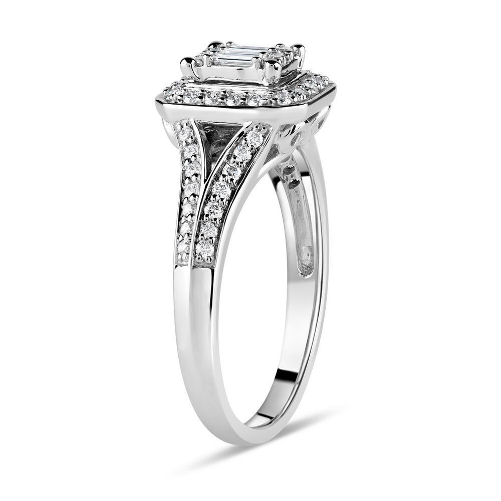 18ct White Gold Baguette Centre 0.50 Carat Diamond Frame Split Shoulders Ring image number 3