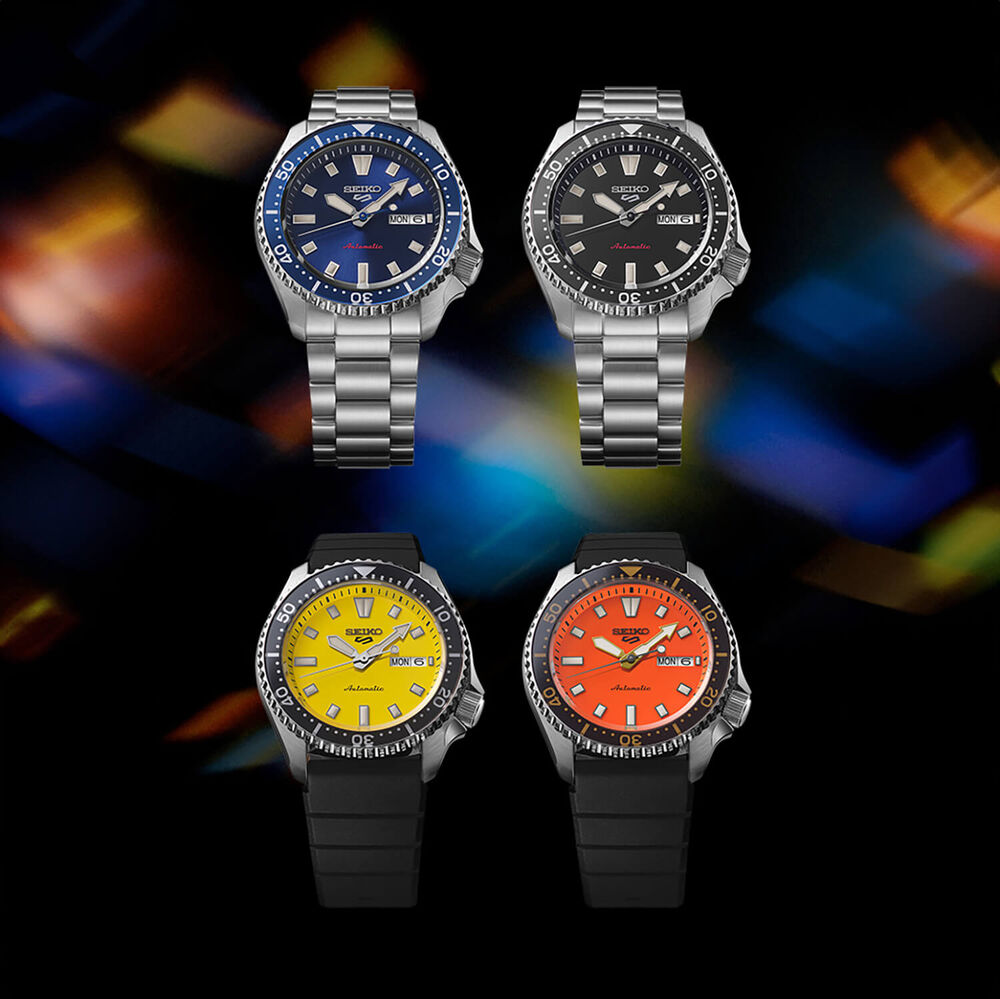 Seiko 5 Sport SKX Redux 'Koniro Blue' 42.5mm Dial Steel Bracelet Watch image number 4
