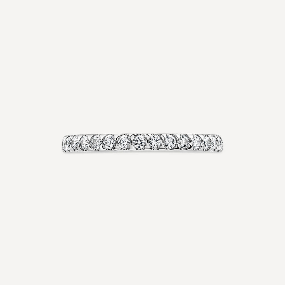 9ct White Gold 2mm 0.25ct Diamond Triangle Claw Wedding Ring