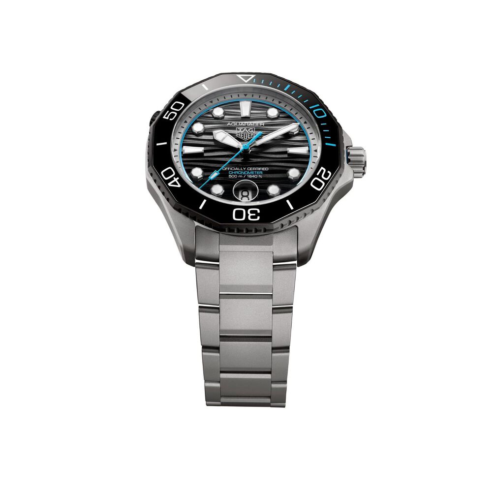 TAG Heuer Aquaracer Professional 500 Date 42mm Blue Details Titanium Bracelet Watch