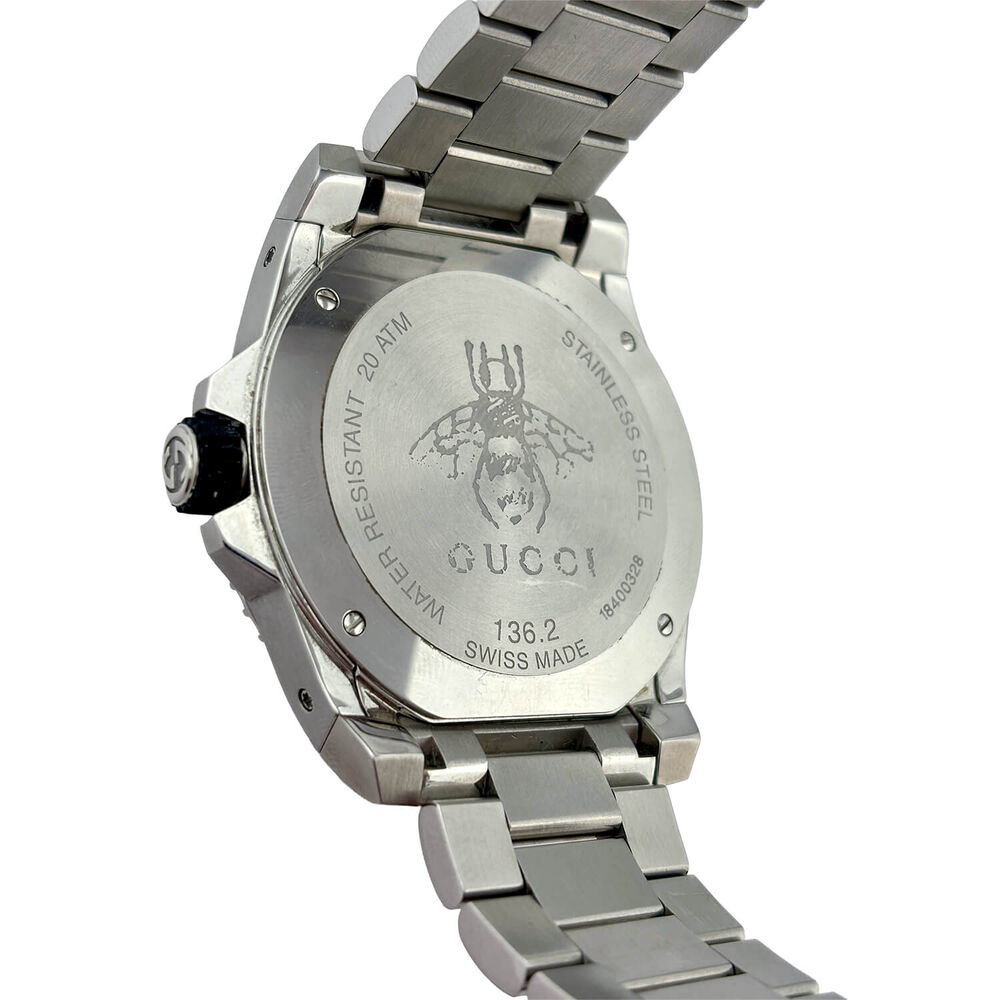 Pre-Owned Gucci Dive 45mm Black Dial Snake Motif Bracelet Men's Watch image number 2