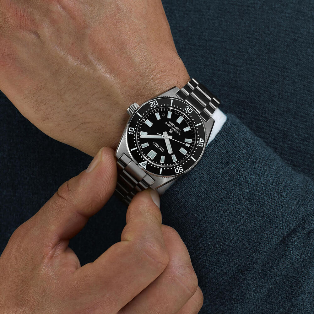 Seiko Prospex 1965 Revival Diver’s 40mm Cove Black Dial Steel Bracelet Watch image number 10
