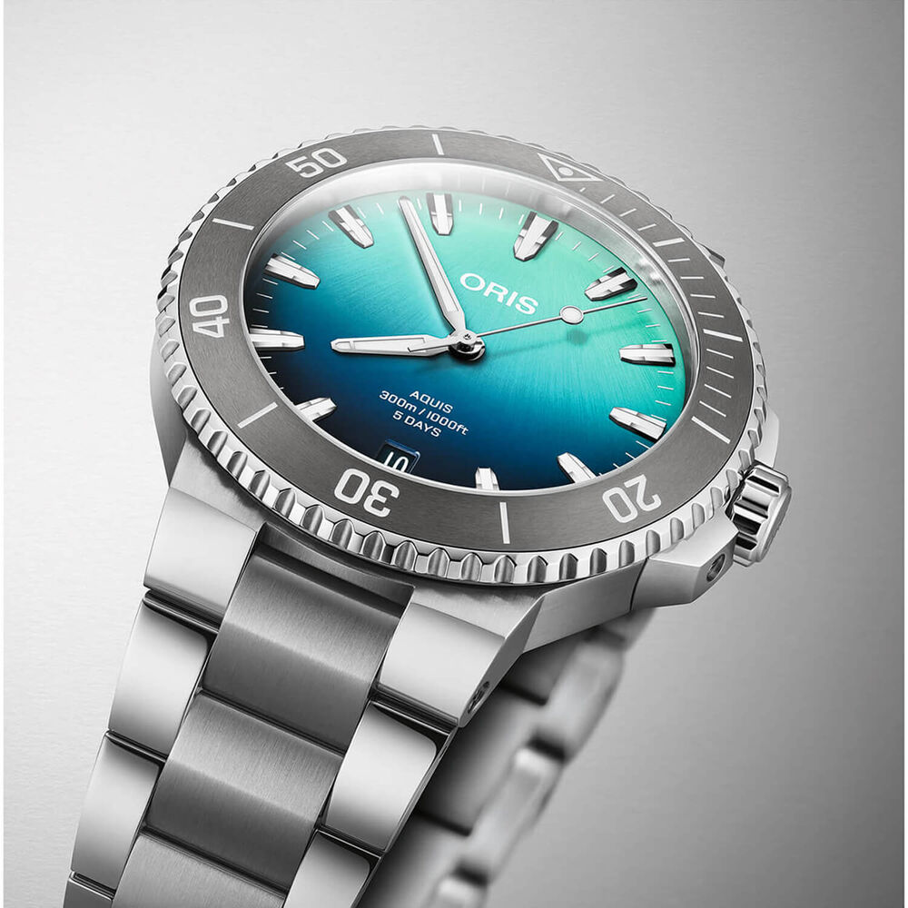Oris Aquis Great Barrier Reef Limited Edition IV 43.5mm Blue Dial Stainless Steel Bracelet Watch image number 3
