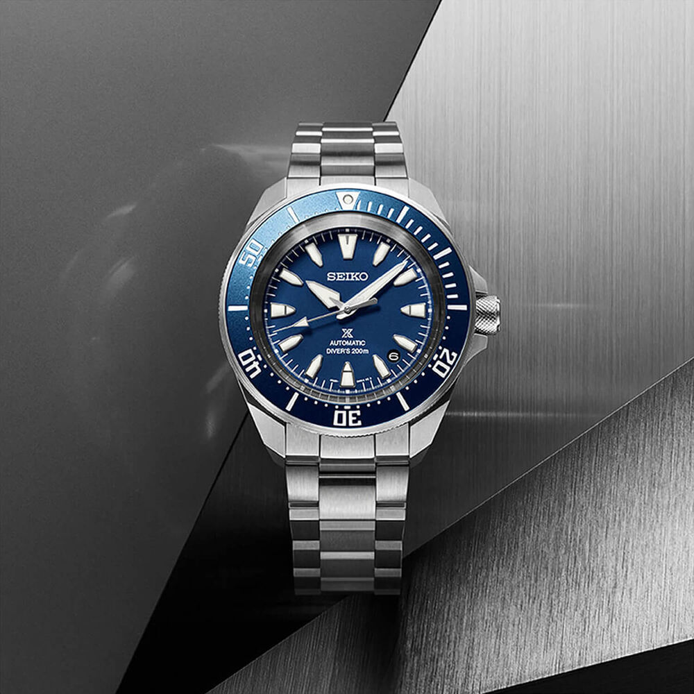 Seiko Prospex 4R Compact Mechanical Diver's Cobalt Blue 41.7mm Dial Steel Bracelet Watch image number 4