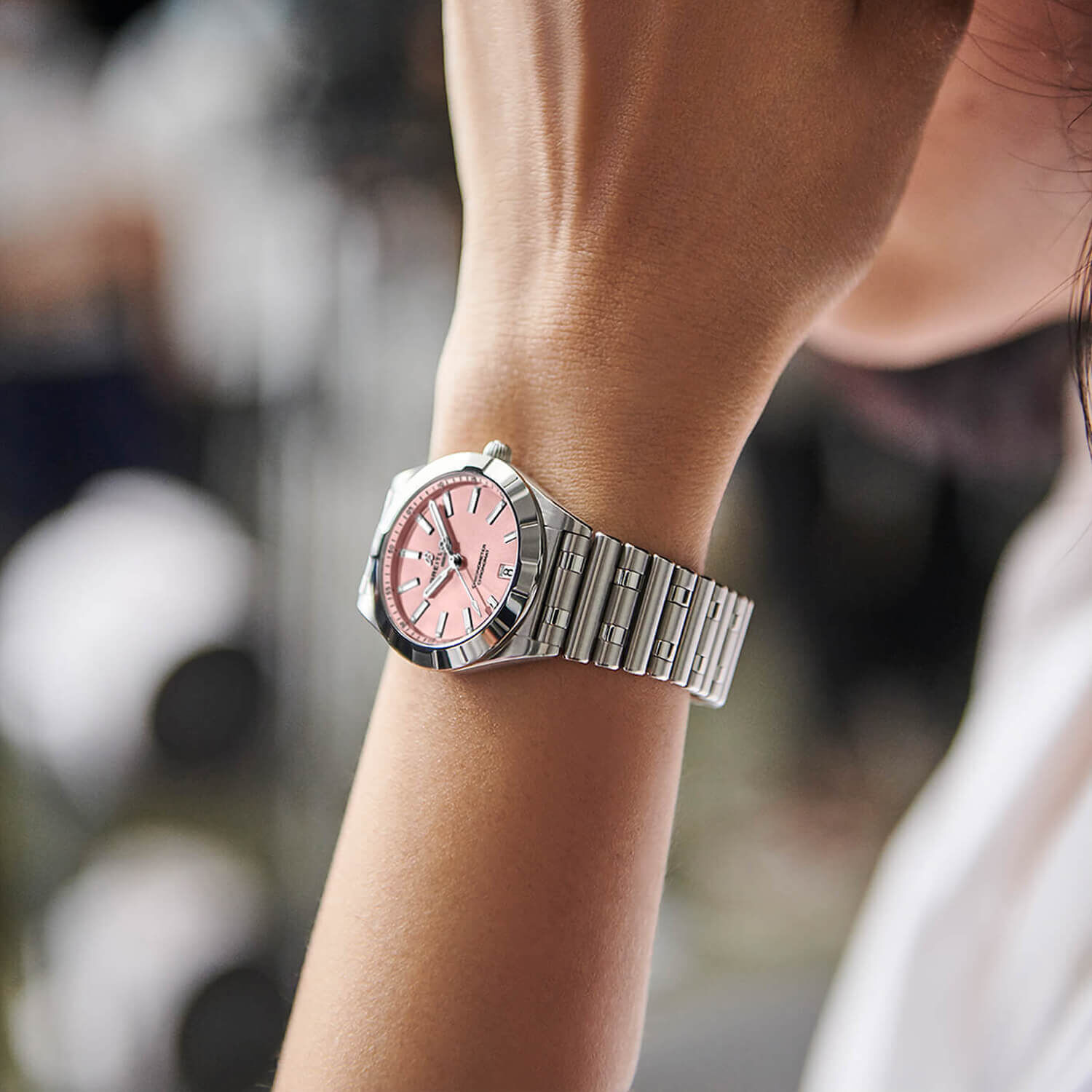 ピンクの猫さん専用　BREITLING ステンレスブレスB01 クロノマット44 Breitling Chronomat 32mm Pink Dial Steel Case Bracelet Watch at