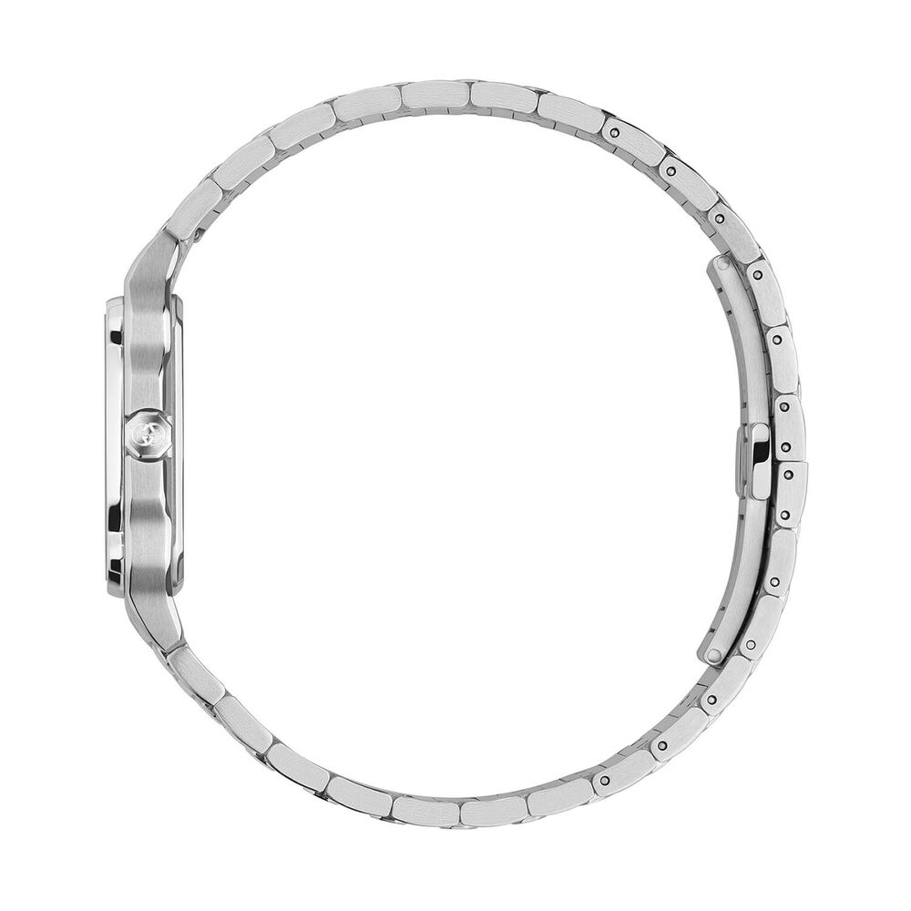 Gucci G-Flat 30mm Silver Dial Stainless Steel Bracelet Watch