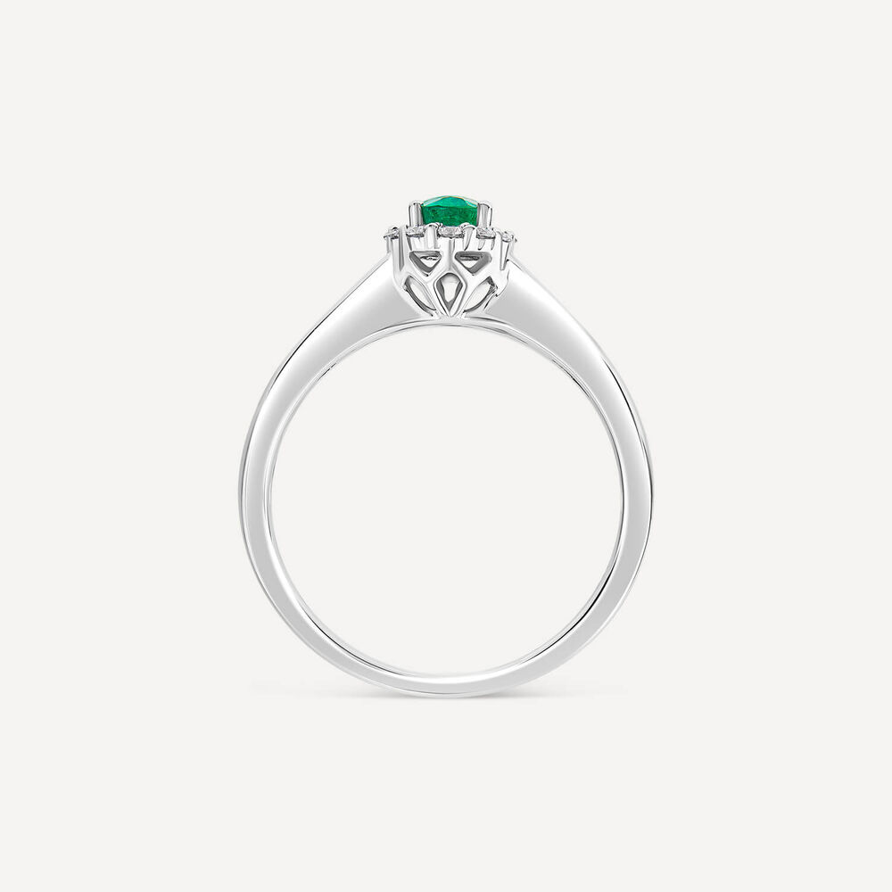 18ct White Gold Oval Emerald 0.25ct Diamond Cluster & Channel Shoulders Ring image number 3