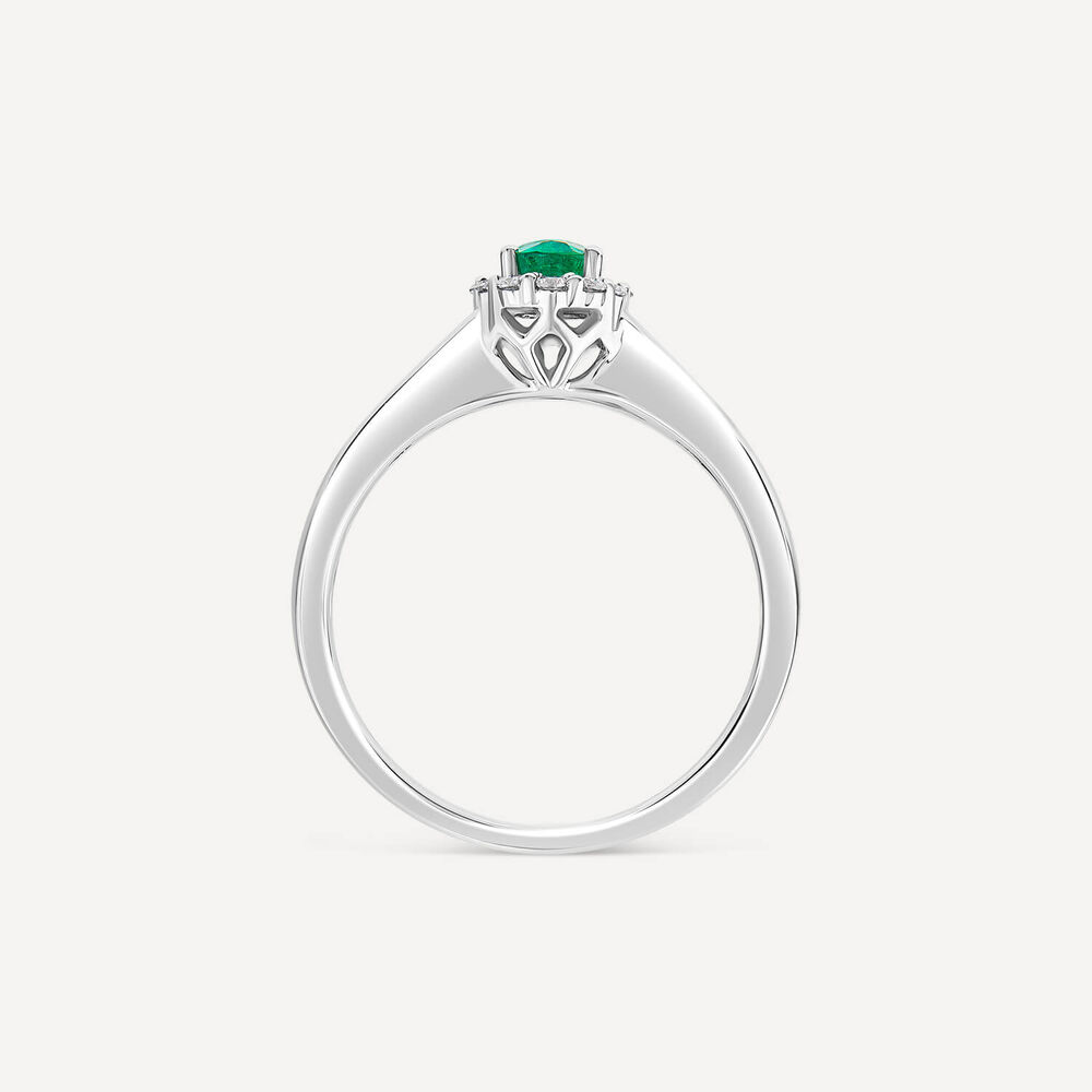 18ct White Gold Oval Emerald 0.25ct Diamond Cluster & Channel Shoulders Ring image number 3
