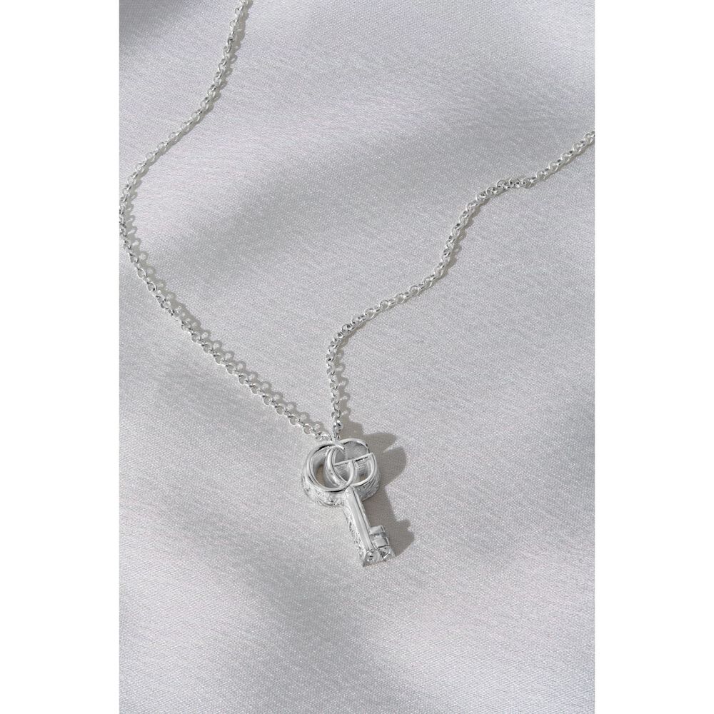 Gucci GG-Marmont Shinny Silver Key Necklet image number 3