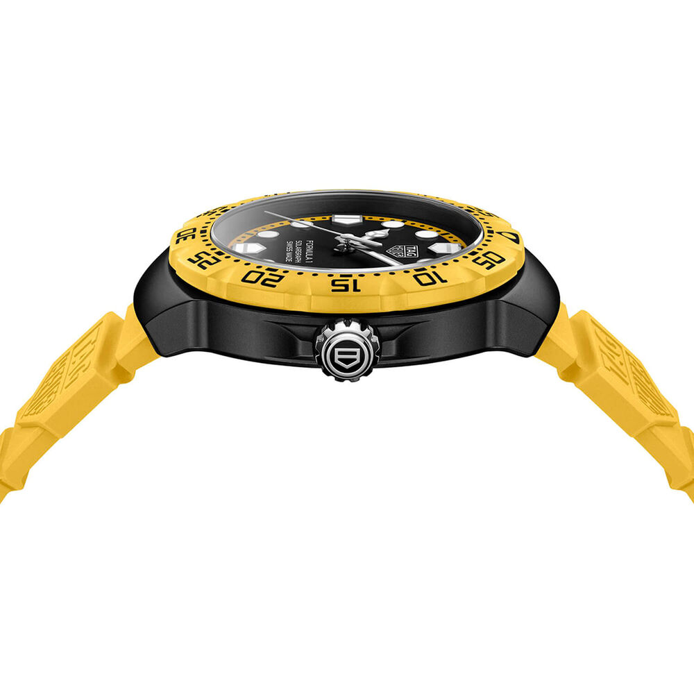 TAG Heuer Formula 1 Solargraph 38mm Black Dial Yellow Bezel Rubber Strap Watch image number 3