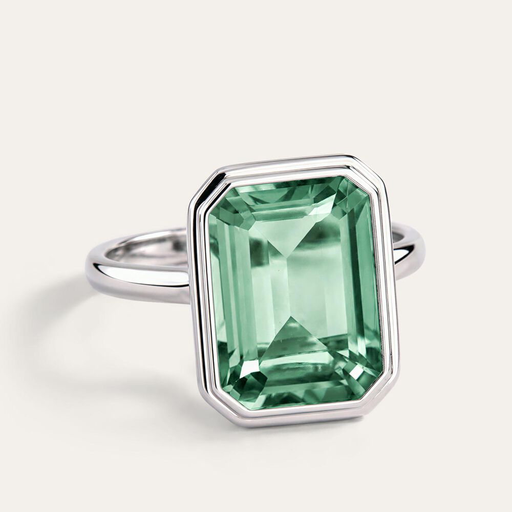 Sterling Silver Rectangular Green Quartz Bezel Set Ring