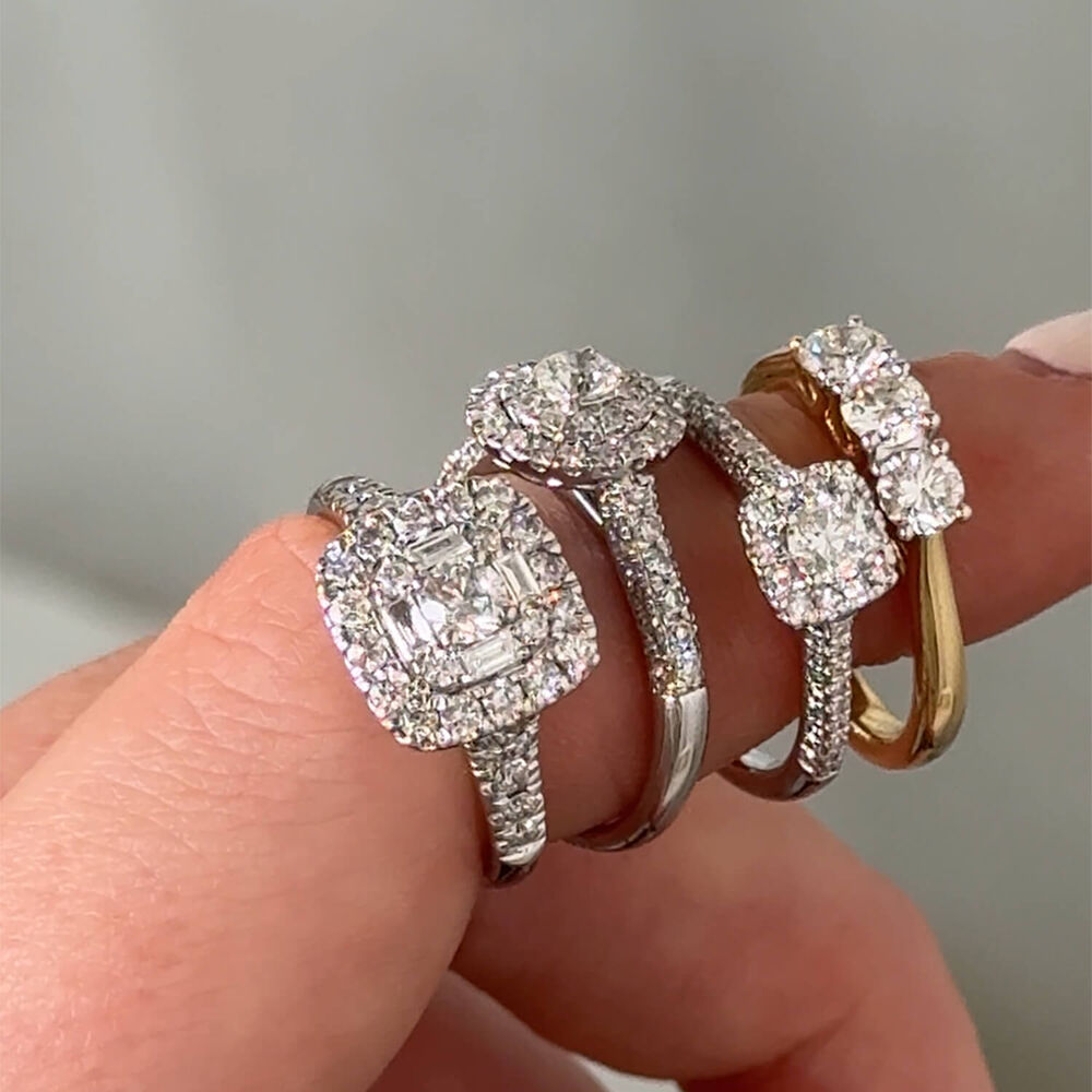 18ct White Gold 0.75ct Round Brilliant Double Halo Cluster & Shoulders Diamond Ring